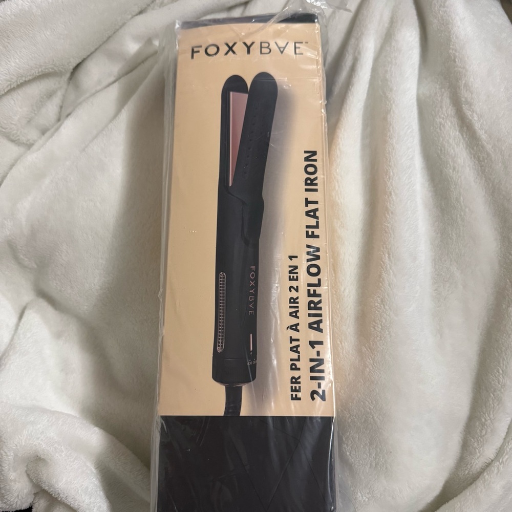 Black 2-in-1 Airflow Flat Iron